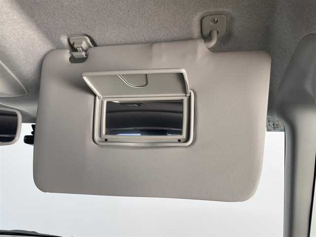 ダイハツ ムーヴ キャンバス X メイクアップ リミテッド SAⅢ 千葉県 2019(平31)年 2.6万km パールホワイトⅢ/ナチュラルベージュマイカメタリック 2トーン 禁煙車/スマートアシストIII/・衝突回避支援ブレーキ/・衝突警報機能/・オートハイビーム/・先行車発進お知らせ機能/・車線はみ出し警報/・誤発進抑制機能/・エマージェンシーストップシグナル/両側パワースライドドア/純正8インチナビ/Bluetooth/フルセグ/CD/DVD/アラウンドビューモニター/LEDオートライト/オートハイビーム/アイドリングストップ/USBポート/プッシュスタート/純正フロアマット