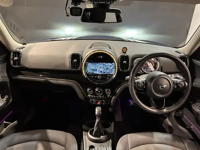 ＭＩＮＩ ミニ クロスオーバー クーパー D オール4 道央・札幌 2019(令1)年 5万km ラピスラグジュアリーブルー 純正ナビ（ＢＴ）/クルーズコントロール/インテリジェントセーフティ/エレクトロニックスタビリティコントロール/バックカメラ/シートヒーター（DN席）/コーナーセンサー（前後）/フロントフォグランプ/リヤフォグランプ/デュアルエアコン/電動格納ミラー/ドライブレコーダー（前後）/オートレインセンサー/アンビエントライト/ドアバイザー/プライバシー保護フィルム（後部）/純正１８インチAW/純正フロアマット/プッシュスタート/コンフォートアクセス/MTモード付/ＬＥＤヘッドライト/オートライト/アイドリングストップ/ミラー一体型ＥＴＣ/禁煙車