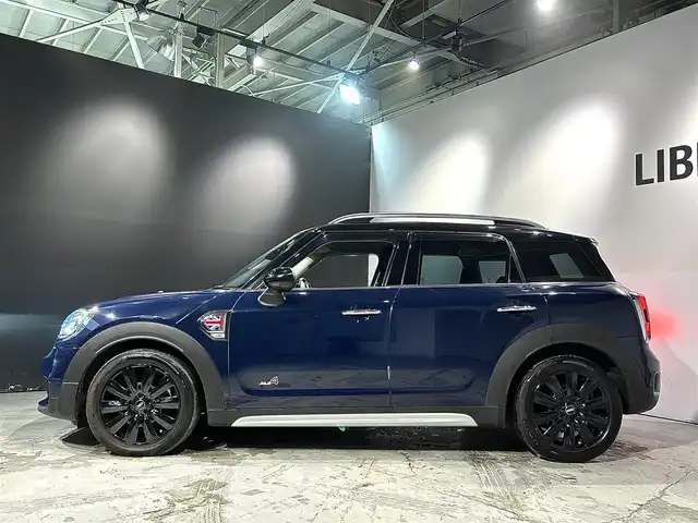 ＭＩＮＩ ミニ クロスオーバー クーパー D オール4 道央・札幌 2019(令1)年 5万km ラピスラグジュアリーブルー 純正ナビ（ＢＴ）/クルーズコントロール/インテリジェントセーフティ/エレクトロニックスタビリティコントロール/バックカメラ/シートヒーター（DN席）/コーナーセンサー（前後）/フロントフォグランプ/リヤフォグランプ/デュアルエアコン/電動格納ミラー/ドライブレコーダー（前後）/オートレインセンサー/アンビエントライト/ドアバイザー/プライバシー保護フィルム（後部）/純正１８インチAW/純正フロアマット/プッシュスタート/コンフォートアクセス/MTモード付/ＬＥＤヘッドライト/オートライト/アイドリングストップ/ミラー一体型ＥＴＣ/禁煙車