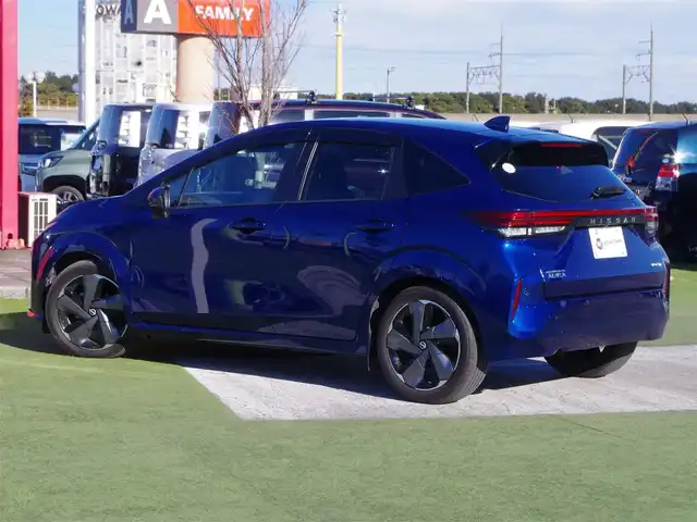 日産 オーラ G レザーエディション 千葉県 2022(令4)年 1.7万km オーロラフレアブルーパール エマージェンシーブレーキ/プロパイロット/インテリジェントクルーズコントロール/レーダークルーズコントロール/アイドリングストップ/ブラックレザーシート/前席シートヒーター/ニッサンコネクトナビ/地デジTV/【Bluetooth接続】/【Apple CarPlay　Android Auto対応】/アラウンドビューモニター/ドライブレコーダー（DH5-S）/BOSEサウンド/ETC/LEDヘッドライト/フォグライト/ウインカーミラー/革巻きステアリング/ステアリングヒーター/ステアリングスイッチ/コーナーセンサー/純正17インチアルミホイル/サイド/カーテンエアバッグ/インテリジェントキー