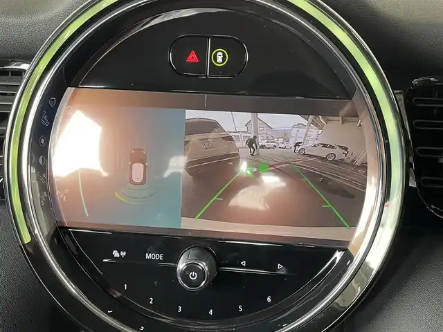 ＭＩＮＩ ＢＭＷ ミニ クーパー 山形県 2021(令3)年 1.6万km ペッパー・ホワイト 純正ナビ/バックカメラ/クルーズコントロール/コーナーセンサー/ハーフレザーシート/ETC/インテリジェントセーフティ/前後ドライブレコーダー/レーンキープアシスト/AW付き夏タイヤ車載