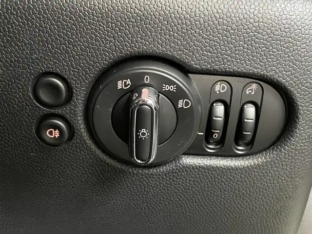 ＭＩＮＩ ＢＭＷ ミニ クーパー 山形県 2021(令3)年 1.6万km ペッパー・ホワイト 純正ナビ/バックカメラ/クルーズコントロール/コーナーセンサー/ハーフレザーシート/ETC/インテリジェントセーフティ/前後ドライブレコーダー/レーンキープアシスト/AW付き夏タイヤ車載