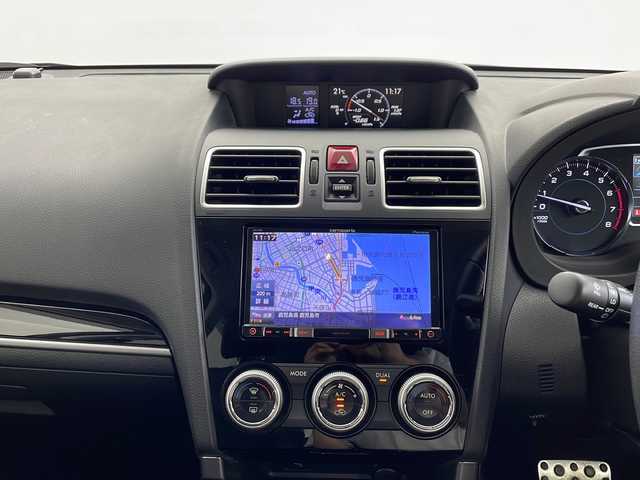 スバル フォレスター 2．0XT アイサイト 富山県 2016(平28)年 4.7万km クリスタルブラックシリカ 4WD/社外SDナビ/Bluetooth対応 DVD再生可/フルセグTV/バックカメラ/ハーフレザーシート/前席パワーシート/前席シートヒーター /ブラインドスポットモニター/ETC/LEDヘッドライト/フォグライト /オートライトコントロール/純正18インチアルミホイール/ステアリングスイッチ/パドルシフト/スマートキー×2/エンジンプッシュスタート/純正フロアマット/ドアバイザー/保証書/取扱説明書