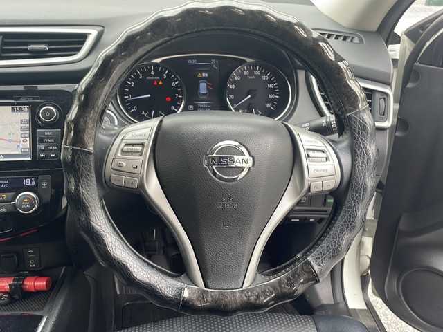 日産 エクストレイル 20X 道央・札幌 2015(平27)年 8万km ブリリアントホワイトパール 禁煙車　/４ＷＤ　/純正ナビ　/　(フルセグTV　Bluetooth)/バックカメラ　/ＬＥＤヘッドライト　/ルーフレール　/シートヒーター　/プッシュスタート　/スマートキー　/アイドリングストップ　/クルーズコントロール　/純正１７インチアルミホイール