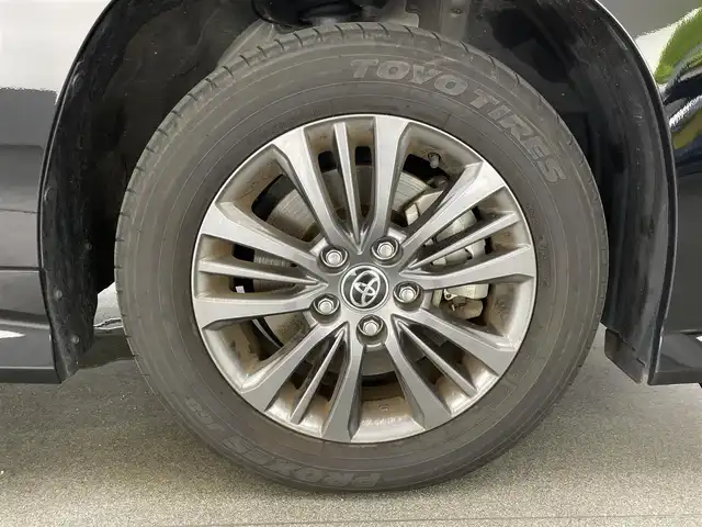 トヨタ ヴォクシー S－G 愛知県 2023(令5)年 2万km アティチュードブラックマイカ 純正１０．５型ナビＴＶ　ＤＶＤデッキＨ　ＤＭＩ　純正１４型後席モニター　ユニバーサルステップ　デジタルインナーミラー　ＥＴＣ２．０　電動パーキング　両側パワスラ　衝突軽減　追従クルコン　ＬＥＤライト　純正OPデジタルインナーミラー型前後ドラレコ　禁煙車