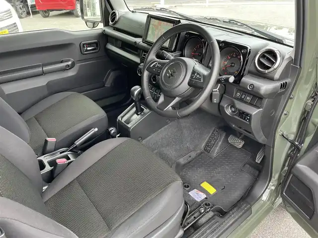 スズキ ジムニー XC 鳥取県 2019(令1)年 3.1万km ジャングルグリーン 4WD/ターボ/ワンオーナー/デュアルセンサーブレーキサポート/純正8型ナビ【CN-RZ843】/・フルセグ/・Bluetooth/・CD/DVD/バックカメラ/スマートキー/プッシュスタート/AAC/クルーズコントロール/ETC/ドライブレコーダー /前席シートヒーター/背面タイヤ＆ハードカバー/社外16AW＆ブロックタイヤ/社外バンパーガード/ABS/レーンキープアシスト/セキュリティアラーム/LEDヘッドライト/オートライト/フォグランプ/W&サイドエアバック