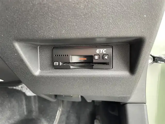 スズキ ジムニー XC 鳥取県 2019(令1)年 3.1万km ジャングルグリーン 4WD/ターボ/ワンオーナー/デュアルセンサーブレーキサポート/純正8型ナビ【CN-RZ843】/・フルセグ/・Bluetooth/・CD/DVD/バックカメラ/スマートキー/プッシュスタート/AAC/クルーズコントロール/ETC/ドライブレコーダー /前席シートヒーター/背面タイヤ＆ハードカバー/社外16AW＆ブロックタイヤ/社外バンパーガード/ABS/レーンキープアシスト/セキュリティアラーム/LEDヘッドライト/オートライト/フォグランプ/W&サイドエアバック