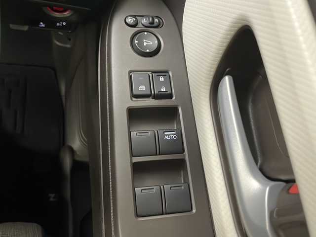 ホンダ Ｎ ＢＯＸ L 道央・札幌 2021(令3)年 0.4万km クリスタルブラックパール ・4WD  / ホンダセンシング/・衝突軽減ブレーキ（CMBS）/・レーダークルーズコントロール/・純正Gathersメモリナビ/（CD/DVD/SD/BT/フルセグTV）/・片側パワースライドドア/・バックカメラ/・LEDライト/オートハイビーム/・プッシュスタート/スマートキー/・ドライブレコーダー（前後）/ETC/・冬タイヤスチールホイール付き積込み/・横滑り防止装置/・盗難防止装置