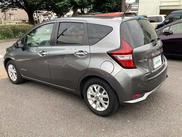 日産 ノート e－パワー メダリスト 神奈川県 2018(平30)年 4.1万km グレー 衝突軽減ブレーキ/社外ナビCD/DVD/フルセグ/全方位カメラ/ドライブレコーダー/インテリジェントクルーズコントロール/LEDオートライト/ステアリングスイッチ/アイドリングストップ/純正フロアマット/スマートキー/ETC