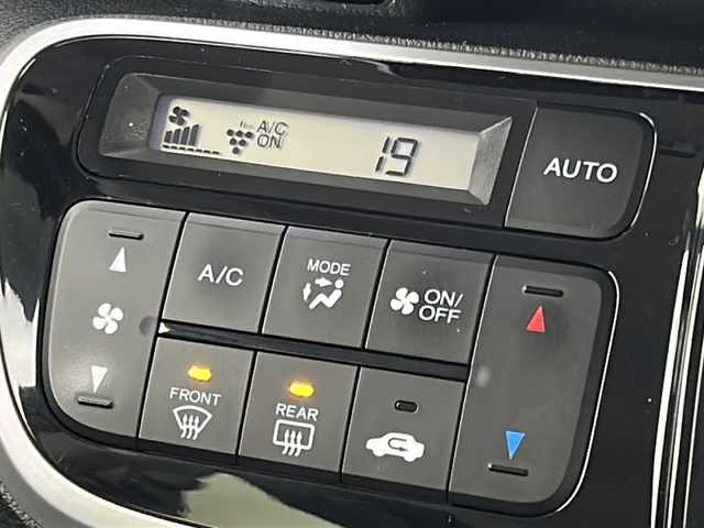 ホンダ Ｎ ＢＯＸ カスタム G ターボ Lパッケージ 宮城県 2016(平28)年 5.7万km クリスタルブラックパール クルーズコントロール/純正7型ナビ/CD.DVD.BT.SD.USB/フルセグTV/バックカメラ/両側パワースライドドア/革巻ステアリング/ステアリングスイッチ/パドルシフト/ハーフレザーシート/ビルトインＥＴＣ/ドライブレコーダーF.R/キセノンヘッドライト/フォグランプ/純正15インチAW/純正フロアマッド/プッシュスタート/スマートキー/電動格納ミラー/ドアバイザー/横滑り防止機能
