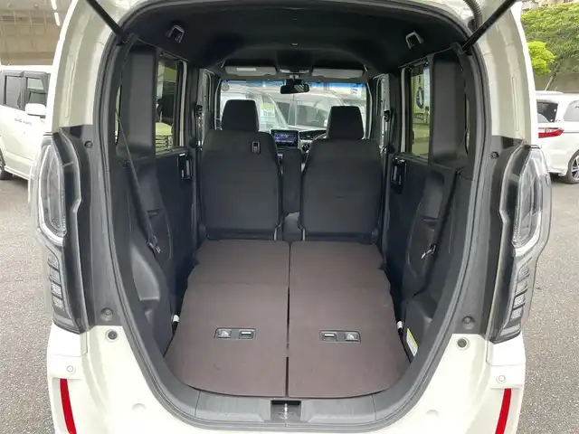 ホンダ Ｎ ＢＯＸ カスタム G L ホンダセンシング 福岡県 2018(平30)年 9.7万km プレミアムホワイトパールⅡ (株)IDOMが運営する【じしゃロン八幡西店】の自社ローン専用車両になります。こちらは現金またはオートローンご利用時の価格です。自社ローンご希望の方は別途その旨お申付け下さい/純正ナビ/(Bluetooth・DVD・CD・TV)/ETC搭載/片側パワースライドドア/純正アルミホイール/純正フロアマット/純正リアスポイラー/LEDヘッドライト/フロントフォグランプ/バックカメラ/クルーズコントロール