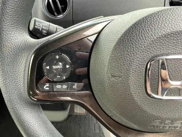 ホンダ Ｎ ＢＯＸ カスタム G L ホンダセンシング 福岡県 2018(平30)年 9.7万km プレミアムホワイトパールⅡ (株)IDOMが運営する【じしゃロン八幡西店】の自社ローン専用車両になります。こちらは現金またはオートローンご利用時の価格です。自社ローンご希望の方は別途その旨お申付け下さい/純正ナビ/(Bluetooth・DVD・CD・TV)/ETC搭載/片側パワースライドドア/純正アルミホイール/純正フロアマット/純正リアスポイラー/LEDヘッドライト/フロントフォグランプ/バックカメラ/クルーズコントロール