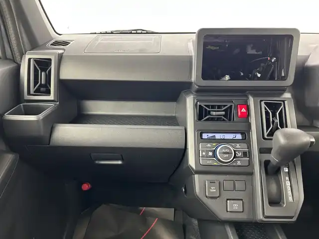 ダイハツ タフト X 新潟県 2025(令7)年 0.1万km未満 クロムグレーメタリック 4WD/オーディオレス/バックカメラ/スマートキー×２/衝突被害軽減ブレーキ/横滑り防止装置/LEDヘッドライト/オートライト/コーナーセンサー/電動格納式ミラー