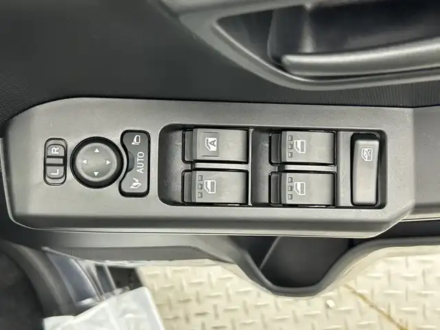 ダイハツ タフト X 新潟県 2025(令7)年 0.1万km未満 クロムグレーメタリック 4WD/オーディオレス/バックカメラ/スマートキー×２/衝突被害軽減ブレーキ/横滑り防止装置/LEDヘッドライト/オートライト/コーナーセンサー/電動格納式ミラー