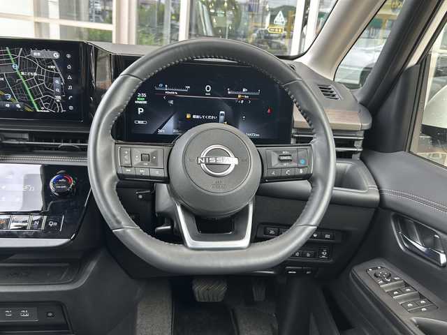 日産 セレナ e－パワー ハイウェイスター V 静岡県 2023(令5)年 1.5万km プリズムホワイト 12.3インチ純正ナビ/・FM/・AM/・フルセグTV/・Bluetooth/・USB/・スマートフォン連携/・HDMI/主要装備/・アラウンドビューモニター/・デジタルインナーミラー/・プロパイロット/・フリップダウンモニター/・ＥＴＣ２．０/・ハーフレザーシート/・後席オートエアコン/・ワイヤレス充電/・コーナーセンサー/・電動パーキング/・オートホールド/・オートハイビーム