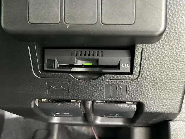 トヨタ ルーミー カスタムG S 福井県 2017(平29)年 4.5万km ブラックマイカメタリック 純正ナビ　型式：NSZT-W66T /スマートアシスト　/両側パワースライドドア　/バックモニター　/ＬＥＤヘッドライト　/ＥＴＣ　/スマートキー／プッシュスタート　/電格ミラー /クルーズコントロール /純正14インチアルミ