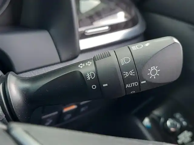 トヨタ アルファードハイブリット SR Cパッケージ 東京都 2020(令2)年 4.3万km ホワイトパールクリスタルシャイン サンルーフ/モデリスタエアロ/モデリスタホイール/純正ナビ/バックカメラ/デジタルインナーミラー/両側パワースライドドア/3眼LEDヘッドライト/シートヒーター/ベンチレーションシート/ステアリングヒーター/衝突軽減ブレーキ/レーンキープアシスト/レーダークルーズコントロール/ブラインドスポットモニター/クリアランスソナー/パワーバックドア