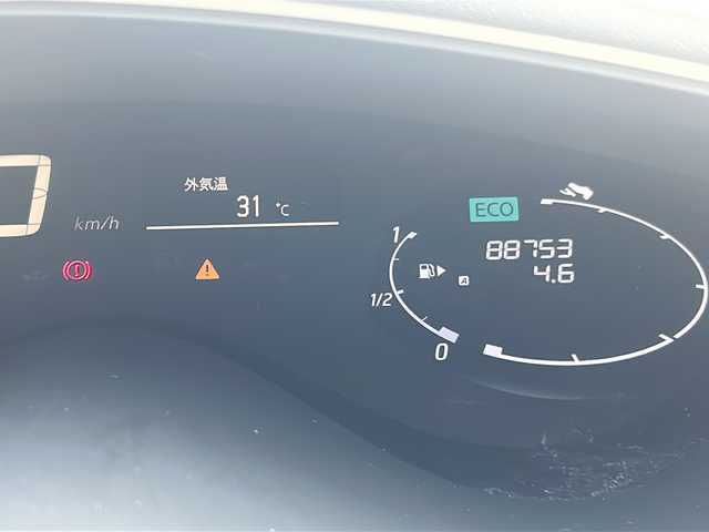 日産 セレナ 20X Sハイブリッド 沖縄県 2014(平26)年 8.9万km ブリリアントホワイトパール 純正ナビ　/片側パワースライドドア　/バックカメラ　/スマートキー　/ETC　/エンジンスタートボタン　/WAC　/フルセグTV　/CD・DVD　/純正フロアマット　/リアサンシェード