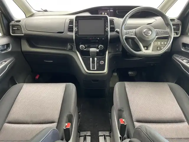 日産 セレナ ハイウェイスター Vセレクション 新潟県 2017(平29)年 8.8万km ダイヤモンドブラック 純正メモリナビ/・フルセグTV/・DVD/・Bluetooth/ETC/TVキャンセラー/全方位カメラ/両側パワースライドドア/前後コーナーセンサー/パーキングアシスト/レーンキープアシスト/衝突軽減被害システム/横滑り防止装置/オートライト/純正フロアマット/純正ドライブレコーダー/純正LEDヘッドライト/カーテンエアバッグ