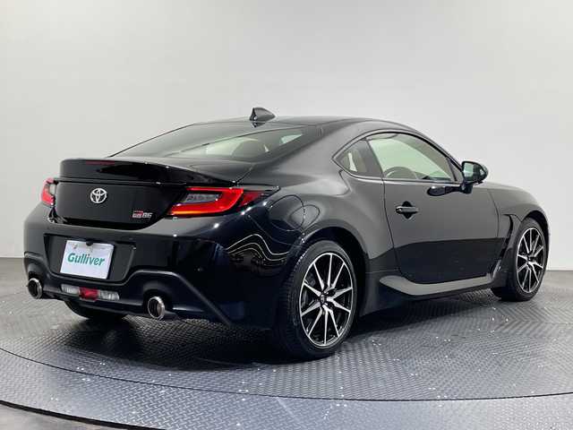 トヨタ ＧＲ８６ SZ 愛媛県 2022(令4)年 3.2万km クリスタルブラックシリカ 社外ナビ/フルセグ/Bluetooth/USB/バックカメラ/衝突被害軽減ブレーキ/レーダークルーズコントロール/レーンキープアシスト/オートライト/LEDヘッドライト/純正17インチアルミ/ETC/革調シートカバー/パドルシフト/スペアキー/保証書/取扱説明書