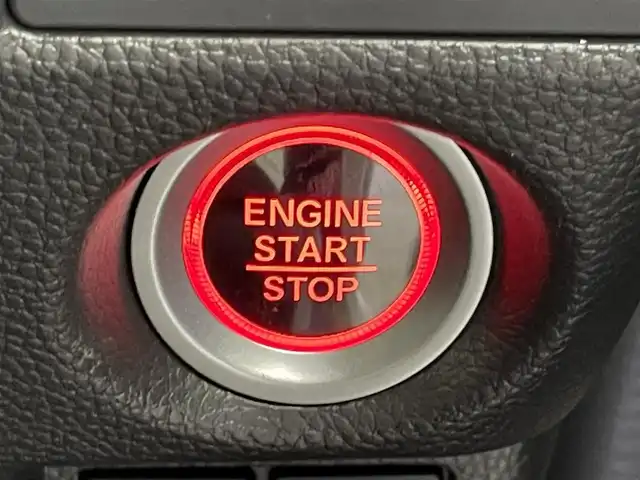 ホンダ Ｎ ＢＯＸ カスタム L ターボ スタイル+ブラック 埼玉県 2023(令5)年 1.1万km プラチナホワイトパール ホンダセンシング　社外９インチナビ　バックカメラ　ＥＴＣ　前後ドライブレコーダー　アダクティブクルーズコントロール　シートヒーター　両側パワースライドドア　純正アルミホイール　オートライト　ＬＥＤ
