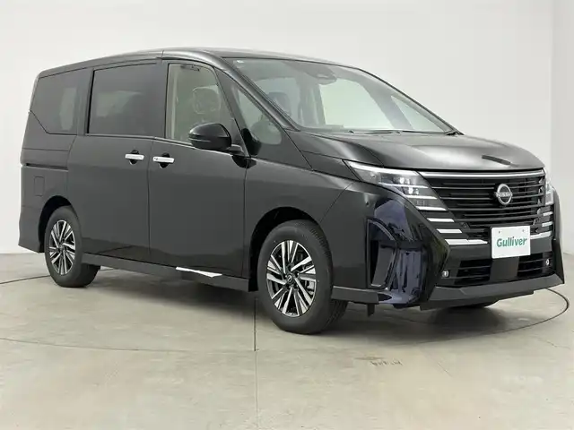 日産 セレナ e－パワー ハイウェイスター V 愛知県 2025(令7)年 0.1千km ダイヤモンドブラック 登録済未使用車/プロパイロット/１２．３型純正ナビ/ーBT/フルセグTV/AppleCarPlay/AndroidAuto/デジタルインナーミラー/全方位カメラ/コーナーセンサー/ビルトインＥＴＣ２．０/純正フリップダウンモニター/電子パーキング/オートホールド/置くだけ充電/両側パワースライドドア/純正16インチアルミ