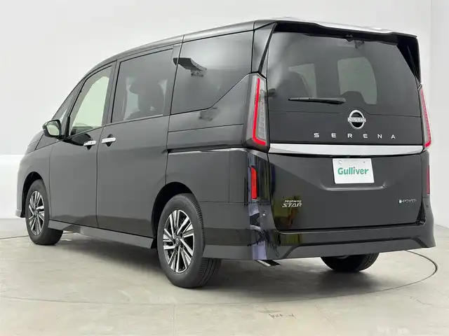 日産 セレナ e－パワー ハイウェイスター V 愛知県 2025(令7)年 0.1千km ダイヤモンドブラック 登録済未使用車/プロパイロット/１２．３型純正ナビ/ーBT/フルセグTV/AppleCarPlay/AndroidAuto/デジタルインナーミラー/全方位カメラ/コーナーセンサー/ビルトインＥＴＣ２．０/純正フリップダウンモニター/電子パーキング/オートホールド/置くだけ充電/両側パワースライドドア/純正16インチアルミ