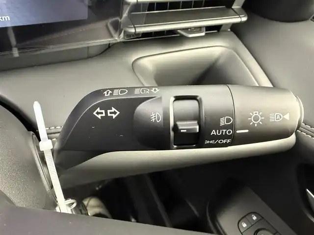 日産 セレナ e－パワー ハイウェイスター V 愛知県 2025(令7)年 0.1千km ダイヤモンドブラック 登録済未使用車/プロパイロット/１２．３型純正ナビ/ーBT/フルセグTV/AppleCarPlay/AndroidAuto/デジタルインナーミラー/全方位カメラ/コーナーセンサー/ビルトインＥＴＣ２．０/純正フリップダウンモニター/電子パーキング/オートホールド/置くだけ充電/両側パワースライドドア/純正16インチアルミ