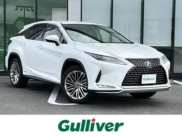 レクサス ＲＸ 450h バージョンL 岐阜県 2022(令4)年 1.2万km ソニッククォーツ 登録時走行距離11977km/純正ディスプレイオーディオ/全方位モニター/フルセグテレビ/全方位モニター・バックモニター/ワンオーナー/レクサスセーフティセンス/ブラインドスポットモニター/コーナーセンサー前後/レーダークルーズコントロール/レーンキープアシスト/3眼LEDヘッドライト/ドライブレコーダー前後/ステアリングヒーター/レザーシート/シートヒーター/エアシート/禁煙車/パワーシート/パワーバックドア/パドルシフト/プッシュスタート/スマートキー/MTモード付AT/アイドリングストップ/保証書/取扱説明書/記録簿