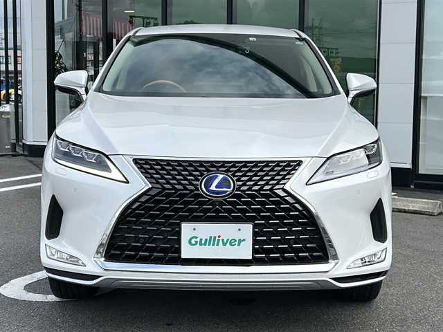 レクサス ＲＸ 450h バージョンL 岐阜県 2022(令4)年 1.2万km ソニッククォーツ 登録時走行距離11977km/純正ディスプレイオーディオ/全方位モニター/フルセグテレビ/全方位モニター・バックモニター/ワンオーナー/レクサスセーフティセンス/ブラインドスポットモニター/コーナーセンサー前後/レーダークルーズコントロール/レーンキープアシスト/3眼LEDヘッドライト/ドライブレコーダー前後/ステアリングヒーター/レザーシート/シートヒーター/エアシート/禁煙車/パワーシート/パワーバックドア/パドルシフト/プッシュスタート/スマートキー/MTモード付AT/アイドリングストップ/保証書/取扱説明書/記録簿