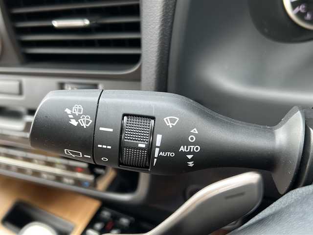 レクサス ＲＸ 450h バージョンL 岐阜県 2022(令4)年 1.2万km ソニッククォーツ 登録時走行距離11977km/純正ディスプレイオーディオ/全方位モニター/フルセグテレビ/全方位モニター・バックモニター/ワンオーナー/レクサスセーフティセンス/ブラインドスポットモニター/コーナーセンサー前後/レーダークルーズコントロール/レーンキープアシスト/3眼LEDヘッドライト/ドライブレコーダー前後/ステアリングヒーター/レザーシート/シートヒーター/エアシート/禁煙車/パワーシート/パワーバックドア/パドルシフト/プッシュスタート/スマートキー/MTモード付AT/アイドリングストップ/保証書/取扱説明書/記録簿