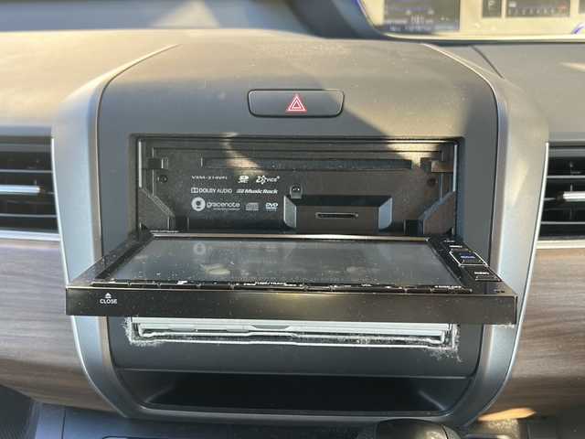 ホンダ フリード G ホンダセンシング 静岡県 2021(令3)年 2.3万km シルバー 純正SDナビ（AM.FM.CD.DVD.ワンセグTV.Bluetooth）/両側パワースライドドア/バックカメラ/アイドリングストップ/レーダークルーズコントロール/プッシュスタート/ドライブレコーダー/ETC/純正ホイールキャップ/レーンキープアシスト/スマートキー/スペアキー/ステアリングリモコン　/衝突軽減システム/横滑り防止装置/オートライト/盗難防止装置/純正フロアマット/ウォークスルー