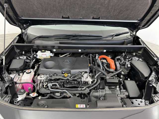トヨタ ＲＡＶ４ ハイブリットG 三重県 2021(令3)年 4.7万km アティチュードブラックマイカ /禁煙車//純正9インチナビ/　フルセグTV/CD/DVD/Bluetooth/HDMI//サンルーフ//トヨタセーフティセンスシステム//衝突軽減ブレーキ//オートハイビーム//レーダークルーズコントロール//BSM//電子パーキング//パワーバックドア//バックカメラ//前席シートヒーター//ステアリングヒーター//ETC//スペアタイヤ