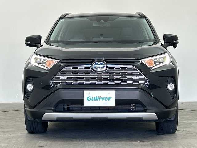 トヨタ ＲＡＶ４ ハイブリットG 三重県 2021(令3)年 4.7万km アティチュードブラックマイカ /禁煙車//純正9インチナビ/　フルセグTV/CD/DVD/Bluetooth/HDMI//サンルーフ//トヨタセーフティセンスシステム//衝突軽減ブレーキ//オートハイビーム//レーダークルーズコントロール//BSM//電子パーキング//パワーバックドア//バックカメラ//前席シートヒーター//ステアリングヒーター//ETC//スペアタイヤ