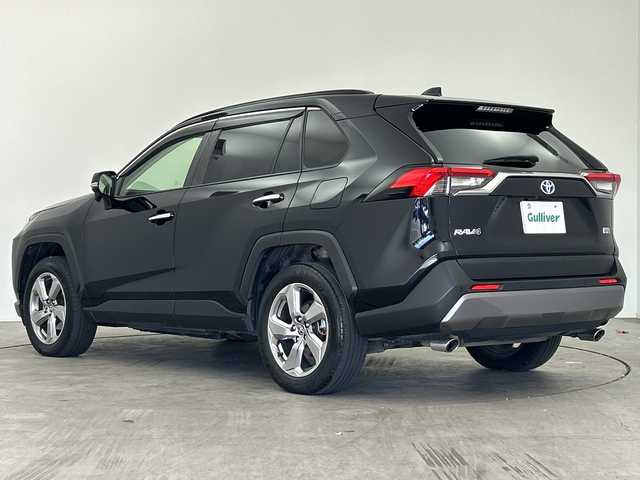 トヨタ ＲＡＶ４ ハイブリットG 三重県 2021(令3)年 4.7万km アティチュードブラックマイカ /禁煙車//純正9インチナビ/　フルセグTV/CD/DVD/Bluetooth/HDMI//サンルーフ//トヨタセーフティセンスシステム//衝突軽減ブレーキ//オートハイビーム//レーダークルーズコントロール//BSM//電子パーキング//パワーバックドア//バックカメラ//前席シートヒーター//ステアリングヒーター//ETC//スペアタイヤ