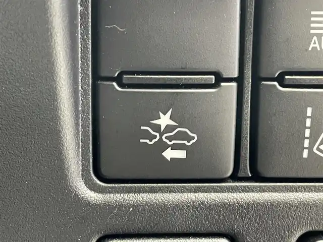 トヨタ ヴォクシー ZS 煌Ⅲ 岩手県 2021(令3)年 7.2万km ブラック 4WD/社外9インチナビ/トヨタセーフティセンス/衝突軽減ブレーキ/クルーズコントロール/レーンキープアシスト/両側パワースライドドア/バックカメラ/社外フリップダウンモニター/ハーフレザーシート/ドライブレコダー/ワイパーデアイサー/ビルトインETC/アイドリングストップ/電動格納ドアミラー/ステアリングリモコン/純正16インチアルミホイール/寒冷地仕様/マニュアルモード付オートマチックトランスミッション/LEDヘッドライト/オートライト