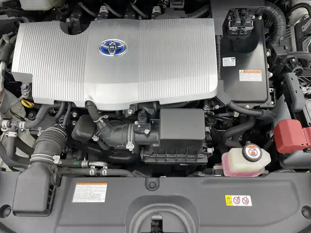 トヨタ プリウス S 宮城県 2019(平31)年 7.9万km ホワイトパールクリスタルシャイン 純正SDナビ(AM/FM/BT/フルセグTV/CD/DVD)/スマートキー/スペアキー/プッシュスタート/コーナーセンサー/バックカメラ/クルーズコントロール/衝突軽減ブレーキ/ドライブレコーダー/ダブルサイドエアバック/オートライト/横滑り防止機能/盗難防止装置/取り扱い説明書/保証書/ビルトインETC/純正フロアマット/ドアバイザー