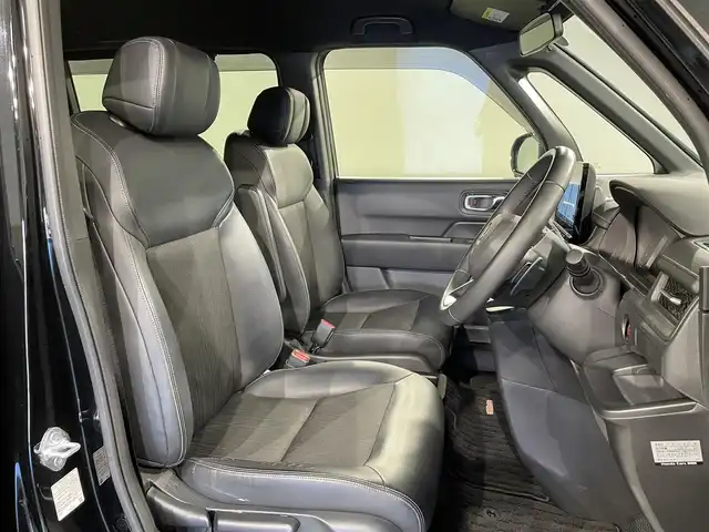 ホンダ ステップワゴン スパーダ eHEV 愛知県 2022(令4)年 3.9万km クリスタルブラックパール 純正11.4incナビ/●リアワイドカメラ/●ハンズフリーテレホンリモートコントロールスイッチ/●音声認識スイッチ/●USBジャック/Honda SENSING/●衝突軽減ブレーキ（CMBS）/●誤発進抑制機能/●後方誤発進抑制機能/●近距離衝突軽減ブレーキ/●歩行者事故低減ステアリング/●路外逸脱抑制機能/●渋滞追従機能付アダプティブクルーズコントロール（ACC）/●車線維持支援システム（LKAS）/●トラフィックジャムアシスト（渋滞運転支援機能）/●先行車発進お知らせ機能/●標識認識機能/●オートハイビーム/●アダプティブドライビングビーム/ブラインドスポットインフォメーション/パワーテールゲート(メモリー機能付)/トリプルゾーンコントロール・フルオートエアコンディショナー