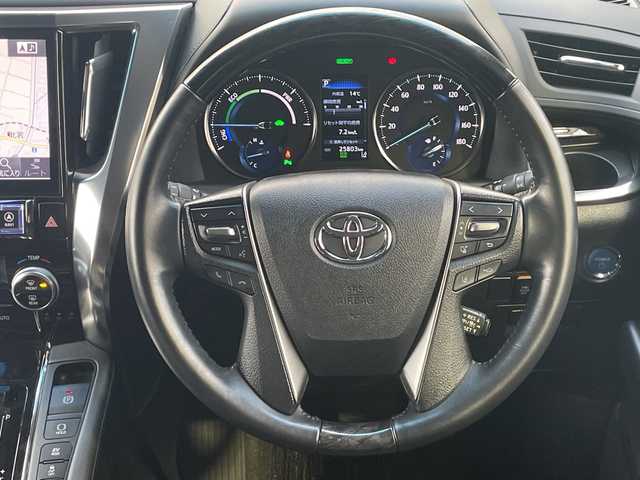 トヨタ ヴェルファイア ハイブリット ZR 山口県 2019(令1)年 2.6万km ホワイトパールクリスタルシャイン ＡＬＰＩＮＥ１１インチナビ　/AM/FM/CD/DVD/Bluetooth/フルセグTV/ＡＬＰＩＮＥ１２．８型フリップダウンモニター　/全方位カメラ　/両側パワースライドドア　/電動リアゲート　/黒革シート/シートベンチレーション/レーダークルーズコントロール　/前席、2列目パワーシート/三眼ＬＥＤヘッドライト　/クリアランスソナー/レーンキープアシスト/衝突被害軽減ブレーキ/純正１８インチアルミホイール/ＥＴＣ　/ドライブレコーダー