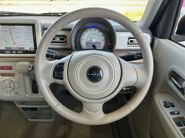 スズキ ラパン X 茨城県 2020(令2)年 5万km フォーンベージュメタリック/ホワイト2トーンルーフ ワンオーナー/純正SDナビ(AVIC-RLS901II)/ 【フルセグ/Bluetooth/CD/DVD/AM/FM】/バックガイドカメラ/全方位モニター/ETC/前席シートヒーター/純正HIDヘッドライト/オートライト/前後ドライブレコーダー/純正14インチアルミホイール/ステアリングスイッチ/コーナーセンサー/電動格納ミラー/取扱説明書/新車時保証書
