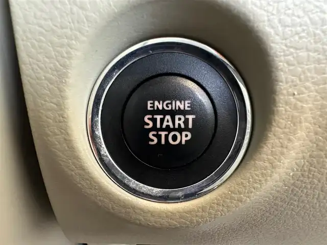 スズキ ラパン X 茨城県 2020(令2)年 5万km フォーンベージュメタリック/ホワイト2トーンルーフ ワンオーナー/純正SDナビ(AVIC-RLS901II)/ 【フルセグ/Bluetooth/CD/DVD/AM/FM】/バックガイドカメラ/全方位モニター/ETC/前席シートヒーター/純正HIDヘッドライト/オートライト/前後ドライブレコーダー/純正14インチアルミホイール/ステアリングスイッチ/コーナーセンサー/電動格納ミラー/取扱説明書/新車時保証書