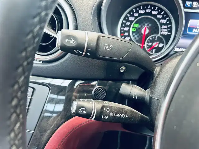 メルセデス・ベンツ ＳＬ４００ 大阪府 2017(平29)年 2.5万km ダイヤモンドホワイト パノラマスカイルーフ/赤革/メモリパワーシート/エアシートヒーター/レーダーセーフティ/ACC/ブラインドスポット/純正ナビ/TV/バックカメラ/applecarplay/純正19インチAW/LEDヘッドライト/電動リアゲート