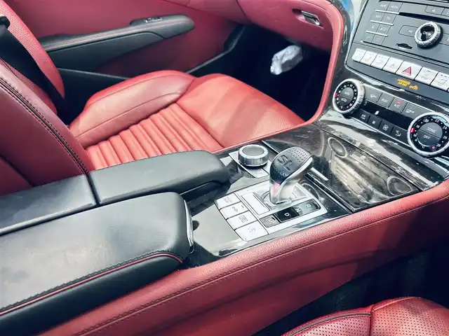 メルセデス・ベンツ ＳＬ４００ 大阪府 2017(平29)年 2.5万km ダイヤモンドホワイト パノラマスカイルーフ/赤革/メモリパワーシート/エアシートヒーター/レーダーセーフティ/ACC/ブラインドスポット/純正ナビ/TV/バックカメラ/applecarplay/純正19インチAW/LEDヘッドライト/電動リアゲート