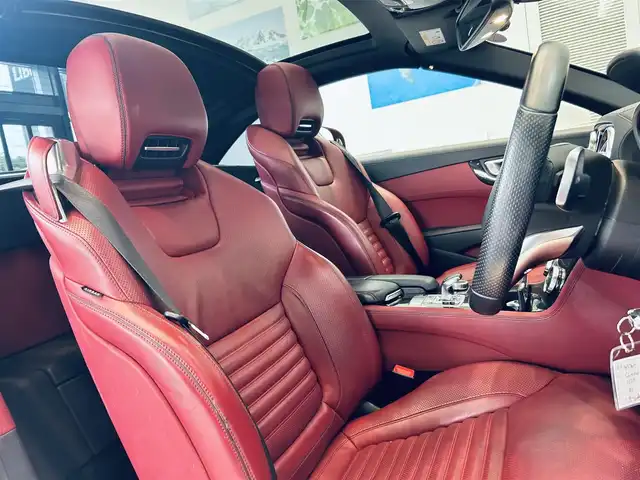 メルセデス・ベンツ ＳＬ４００ 大阪府 2017(平29)年 2.5万km ダイヤモンドホワイト パノラマスカイルーフ/赤革/メモリパワーシート/エアシートヒーター/レーダーセーフティ/ACC/ブラインドスポット/純正ナビ/TV/バックカメラ/applecarplay/純正19インチAW/LEDヘッドライト/電動リアゲート