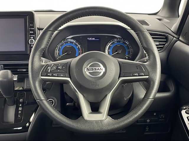 日産 ルークス HWS Gターボ アーバンクロム 新潟県 2022(令4)年 1.4万km チタニウムグレーメタリック 純正ＳＤナビ（Bluetooth・CD・DVD）/アラウンドビューモニター　/ターボ　/衝突被害軽減システム/フルセグ　/片側パワースライドドア/純正ＥＴＣ　/レーンキープアシスト　/クルーズコントロール　/前後コーナーセンサー　/ＬＥＤオートライト　/前席シートヒーター　/ドライブレコーダー/アイドリングストップ/革巻きステアリング/純正フロアマット/純正１５インチアルミホイール/スマートキー/スペアキー