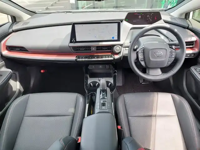 トヨタ プリウス Z 東京都 2023(令5)年 0.9万km プラチナホワイトパールマイカ 純正12.3インチディスプレイオーディオ/パノラミックビューモニター/デジタルインナーミラー/ドライブレコーダー/ビルトインETC2.0/トヨタチームメイト/アドバンストパーク/シートヒーター/ベンチレーションシート/ステアリングヒーター/HDMIポート/AC100V/パワーバックドア/トヨタセーフティセンス/・プリクラッシュセーフティ/・レーントレーシングアシスト/・レーダークルーズコントロール/・アダプティブハイビームシステム/・ブラインドスポットモニター/・コーナーセンサー
