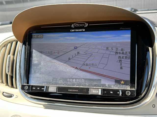 フィアット ５００Ｃ 道東・釧路十勝 2016(平28)年 5万km 白 ・電動ソフトトップ（レッド）/・社外メモリナビ/・CD/DVD/SD/BT/USB/AUX/フルセグ/・社外ETC/・ステアリングスイッチ/・ハロゲンヘッドライト/・LEDデイランプ/・純正15インチAW/・純正フロアマット/・エアコン/・リモコンキー/・取扱説明書/・保証書/・記録簿有（一部）