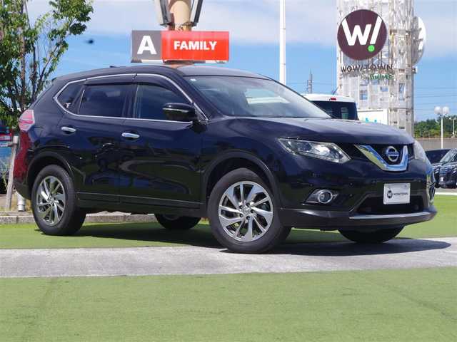 日産 エクストレイル 20Xtt エマージェンシーブレーキ 千葉県 2017(平29)年 6.8万km ダイヤモンドブラック エマージェンシーブレーキ/クルーズコントロール/アイドリングストップ/カブロンシート/前席シートヒーター/純正SDナビ/地デジTV/【DVD/CD再生機能　Bluetooth接続】/アラウンドビューモニター/ドライブレコーダー/革巻きステアリング/ETC/LEDヘッドライト/ウインカーミラー/コーナーセンサー/純正18インチアルミホイル/インテリジェントキー