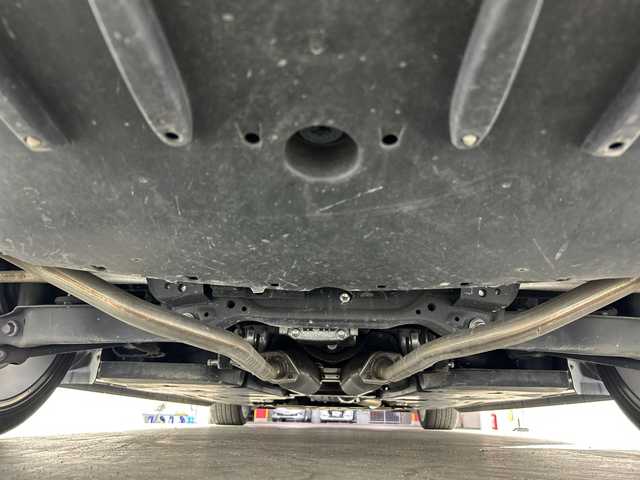 トヨタ クラウン ハイブリッド RS アドバンス 愛知県 2019(平31)年 7.5万km ホワイトパールクリスタルシャイン 純正8インチナビ/（AM/FM/フルセグ/BT/CD/DVD）/TRDエアロ（F/S/R）/モデリスタ19インチアルミホイール/シーケンシャルウィンカー/黒革レザーシート/D/N席シートヒーター/D/N席シートクーラー/D/N席パワーシート/D席シートメモリー/レーダークルーズコントロール/パドルシフト/トヨタセーフティセンス/・プリクラッシュセーフティ/・クリアランスソナー/・ブラインドスポットモニター/・リヤクロストラフィックアラート/・レーントレーシングアシスト/・パーキングサポート/・ヘッドアップディスプレイ/・ロードサインアシスト/バックカメラ/純正ドライブレコーダー/オートハイビーム/オートライト/LEDヘッドライト/フロントフォグ/ビルトイン2.0ETC/ドアバイザー/電格ミラー/革巻きステアリング/純正フロアマット