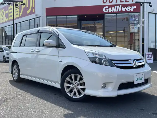 トヨタ アイシス プラタナ Vセレクション 宮城県 2011(平23)年 6.5万km ホワイトパールクリスタルシャイン 登録時走行距離64751km/後部HDMIモニター/両側パワースライドドア/前後ドライブレコーダー/純正アルミホイール/純正フロアマット/ETC/SDナビ/AM・FM・BT・HDMI・AUX・USB・TV/パドルシフト/スペアキー